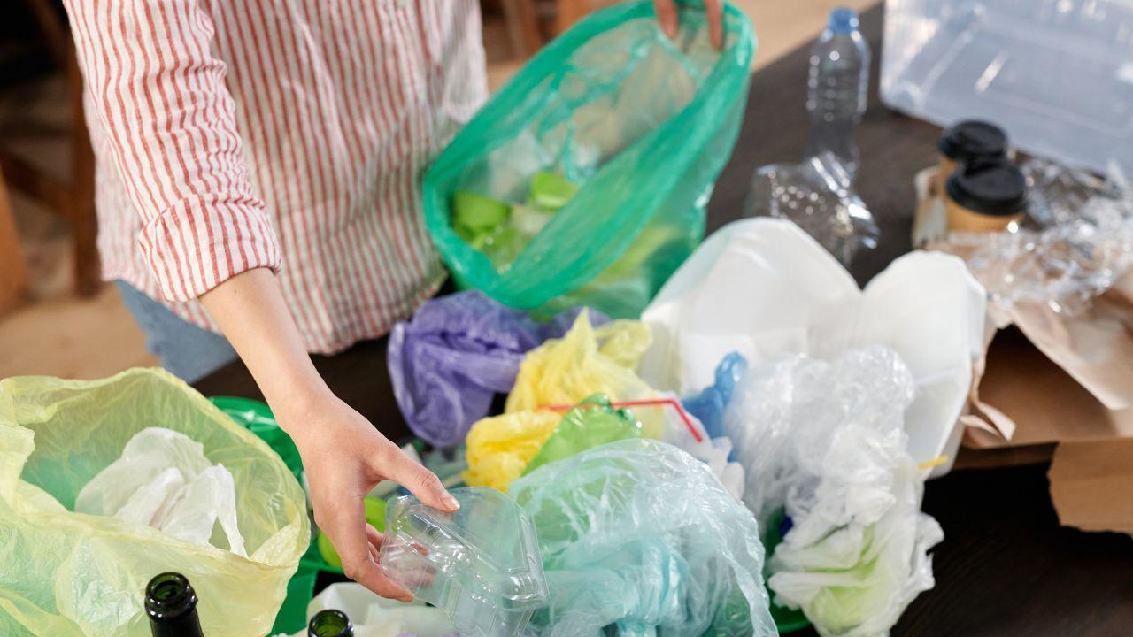 UAE to Ban All Single-Use Plastics from January 2026