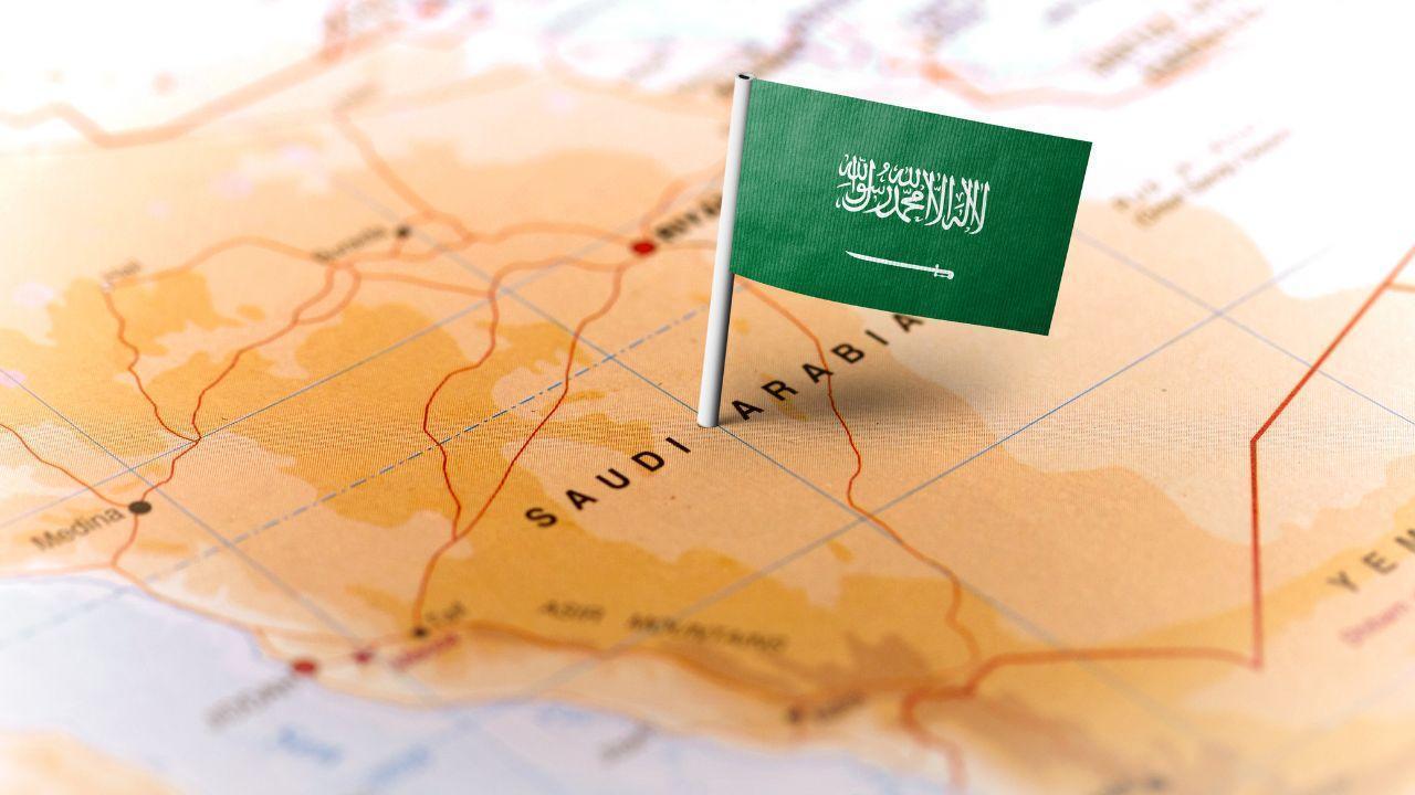 Saudi Arabia, UAE Race to Lead AI Tech in Middle East