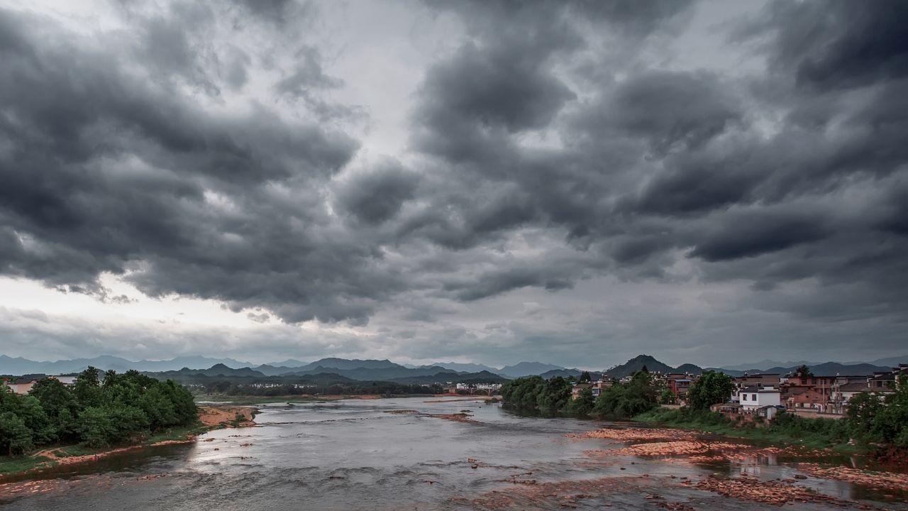 Typhoon Wutip Hits South China Sea, Hainan on High Alert