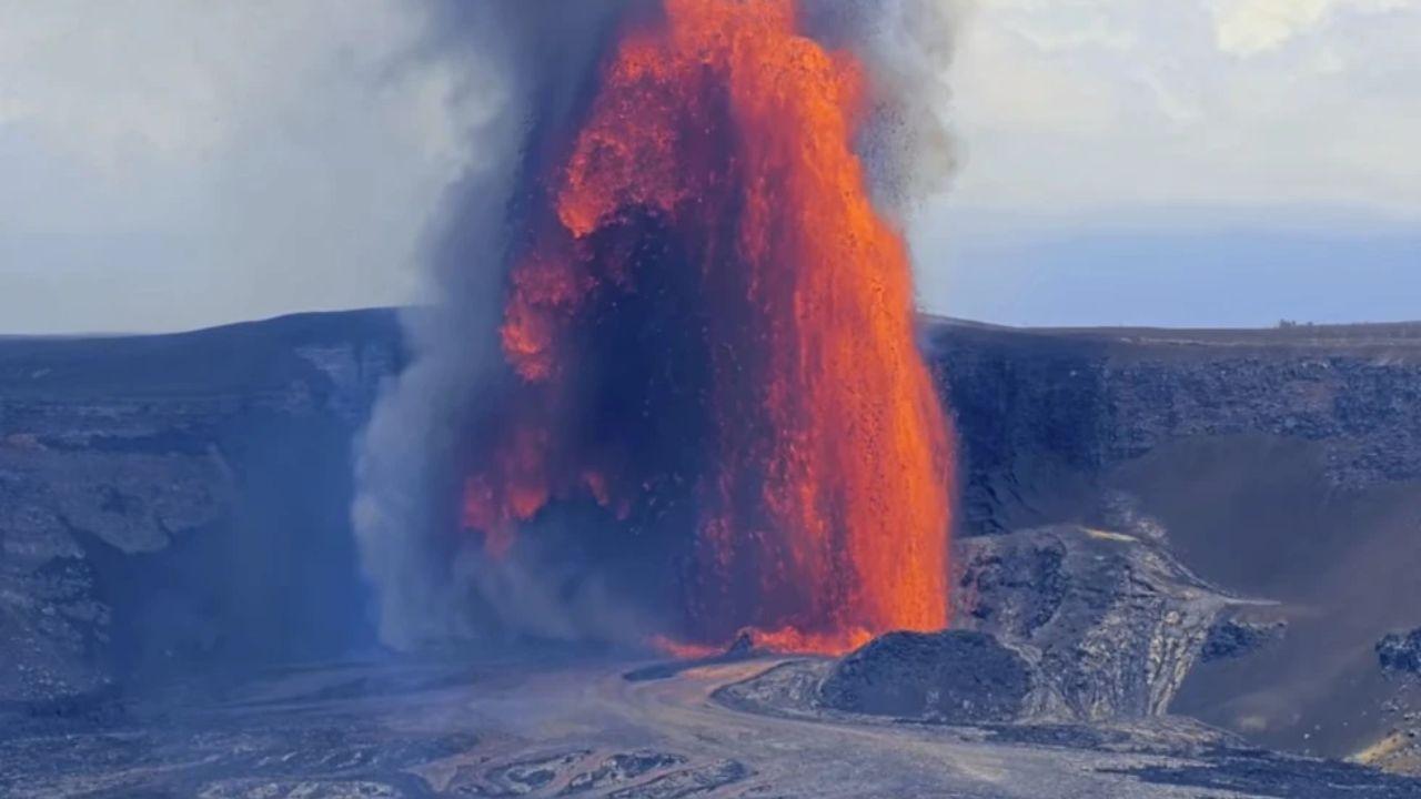 Kilauea Volcano Eruption Shoots Lava Over 330 Feet High