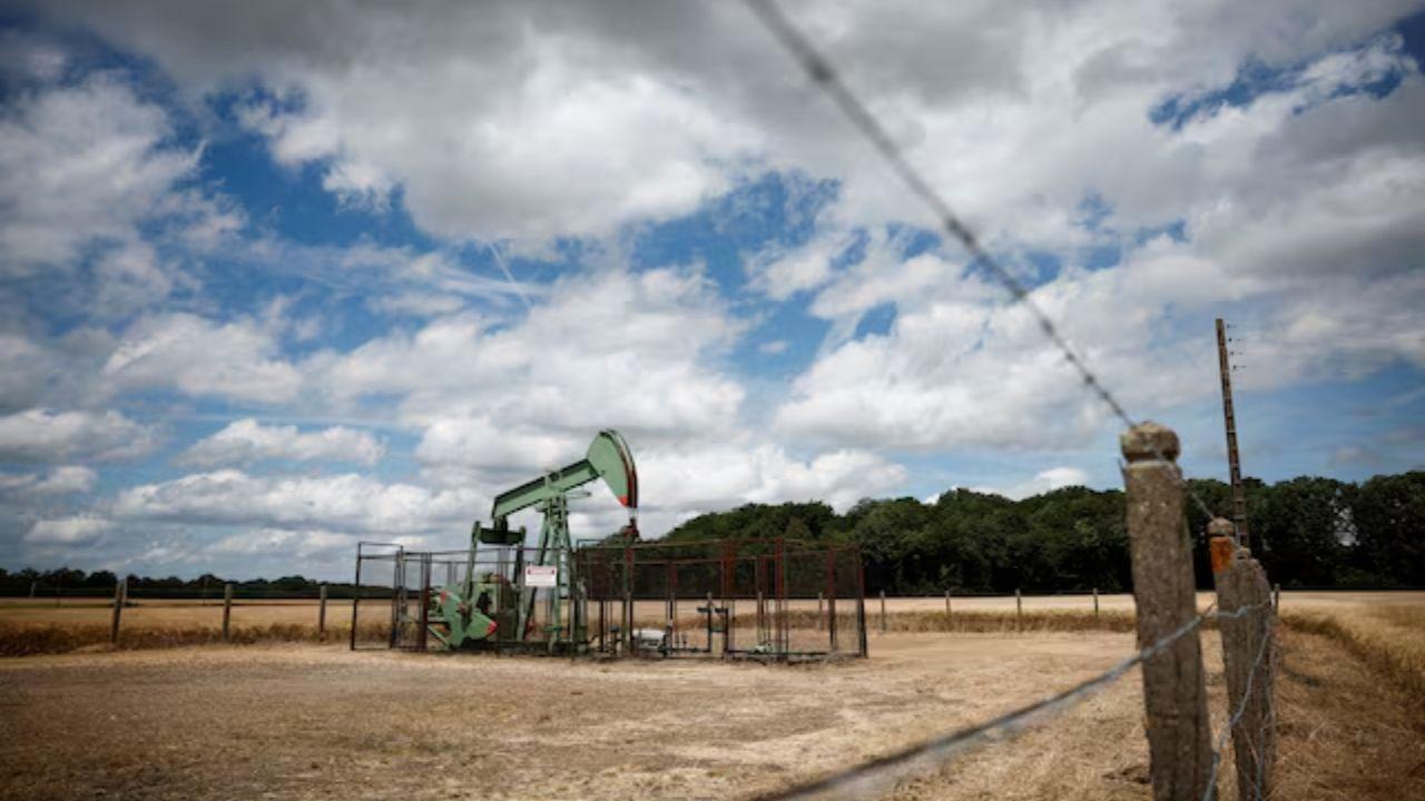 Oil Prices Rise as Iran-Israel Ceasefire Faces Strain