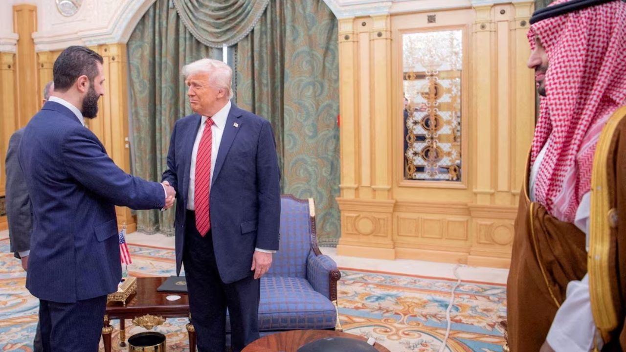 Trump Ends Sanctions on Syria, Backs New Government's Path