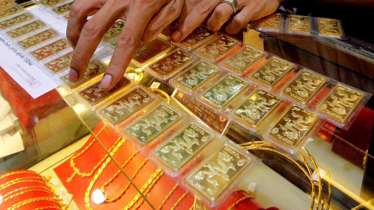 Gold Prices Stay High UAE & Gulf Investors Watch for Buying Opportunity
