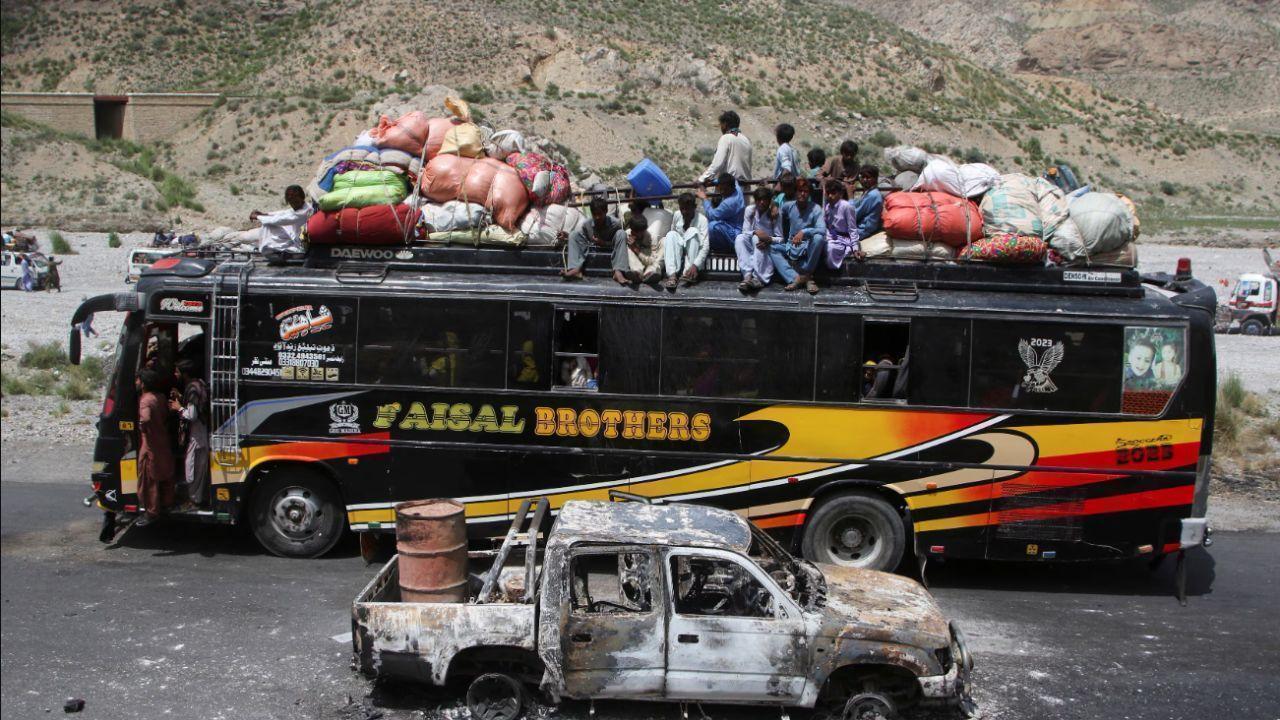 Gunmen Kill 9 After Kidnapping Bus Passengers on Highway in Pakistan’s Balochistan