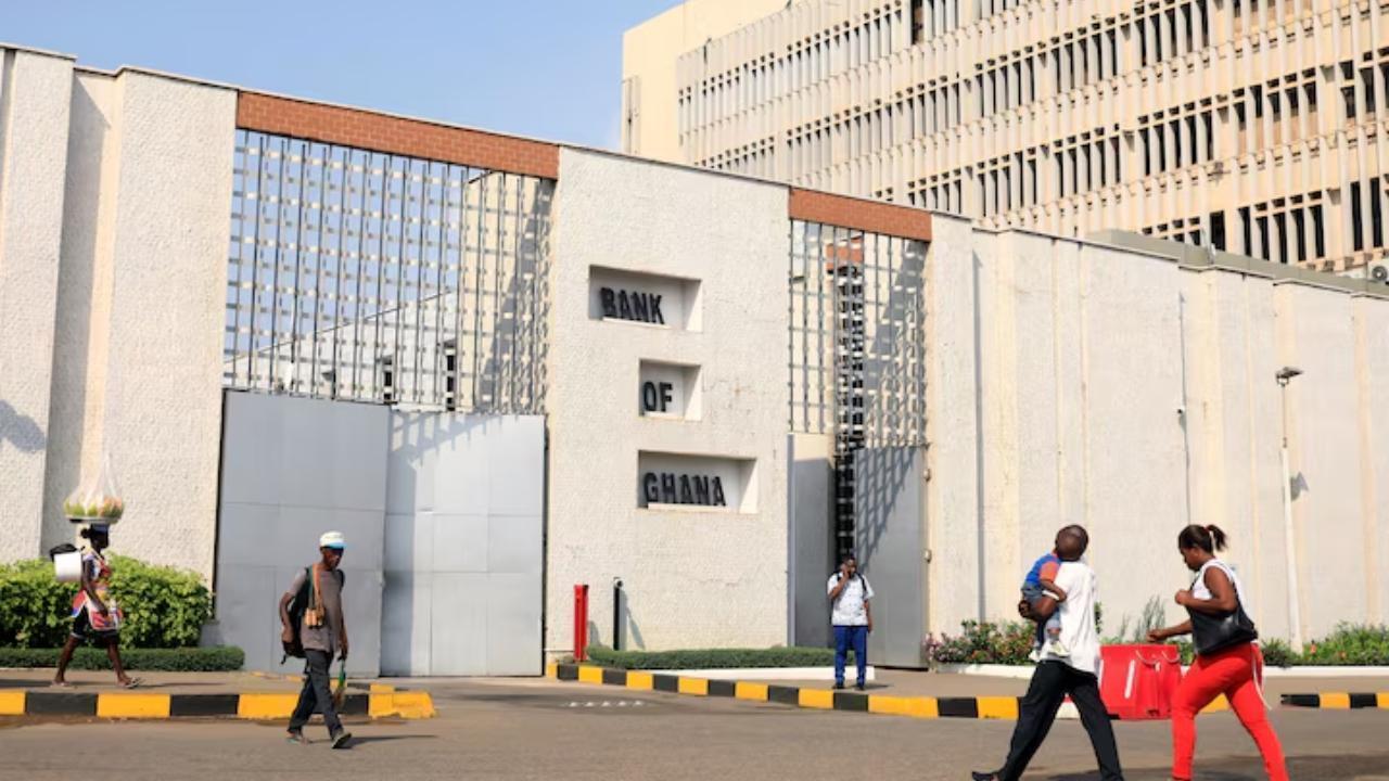 Ghana Central Bank Holds Emergency Meeting Amid Economic Recovery