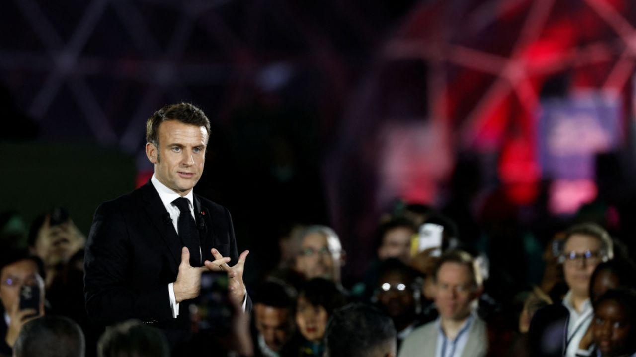 French President Calls for Europe-Wide Rules on Smart Technology