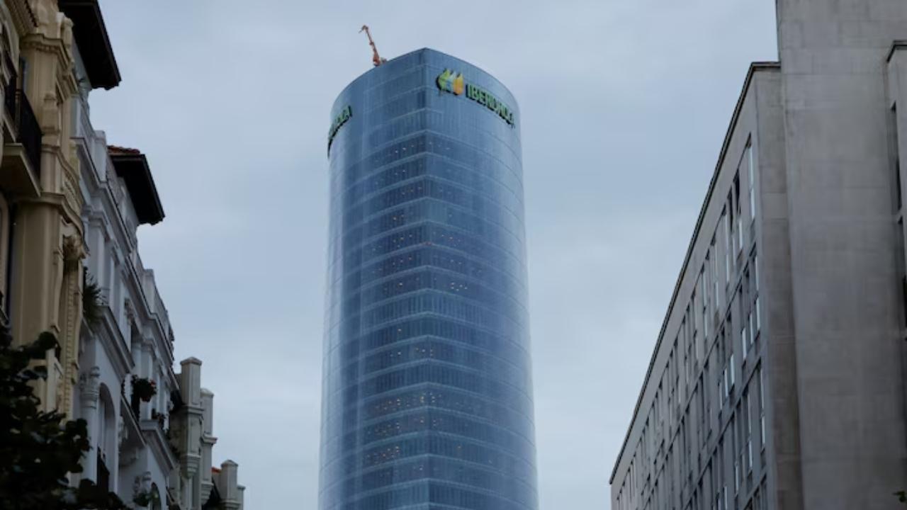 Spain's Cox may buy Iberdrola's energy units in Mexico