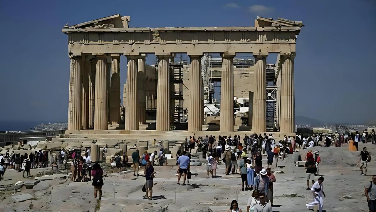 Athens Tourism Boom Creates Problems for Locals in Historic Plaka Area Athens Tourism Boom Creates Problems for Locals in Historic Plaka Area