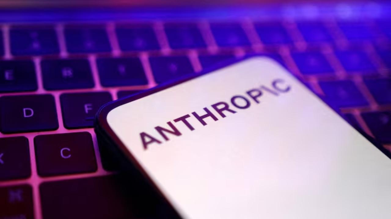 Anthropic offers Claude AI to U.S. government for $1