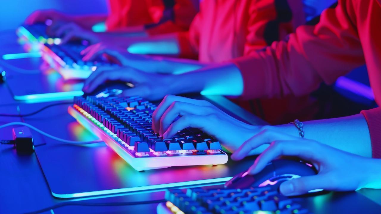 The Business of E-Sports: How Competitive Gaming Became a Billion-Dollar Industry