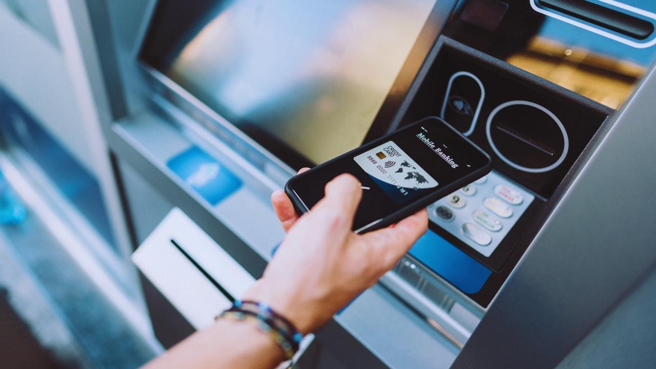Digital Travel Wallets: The Future of Seamless Trips from Door to Door