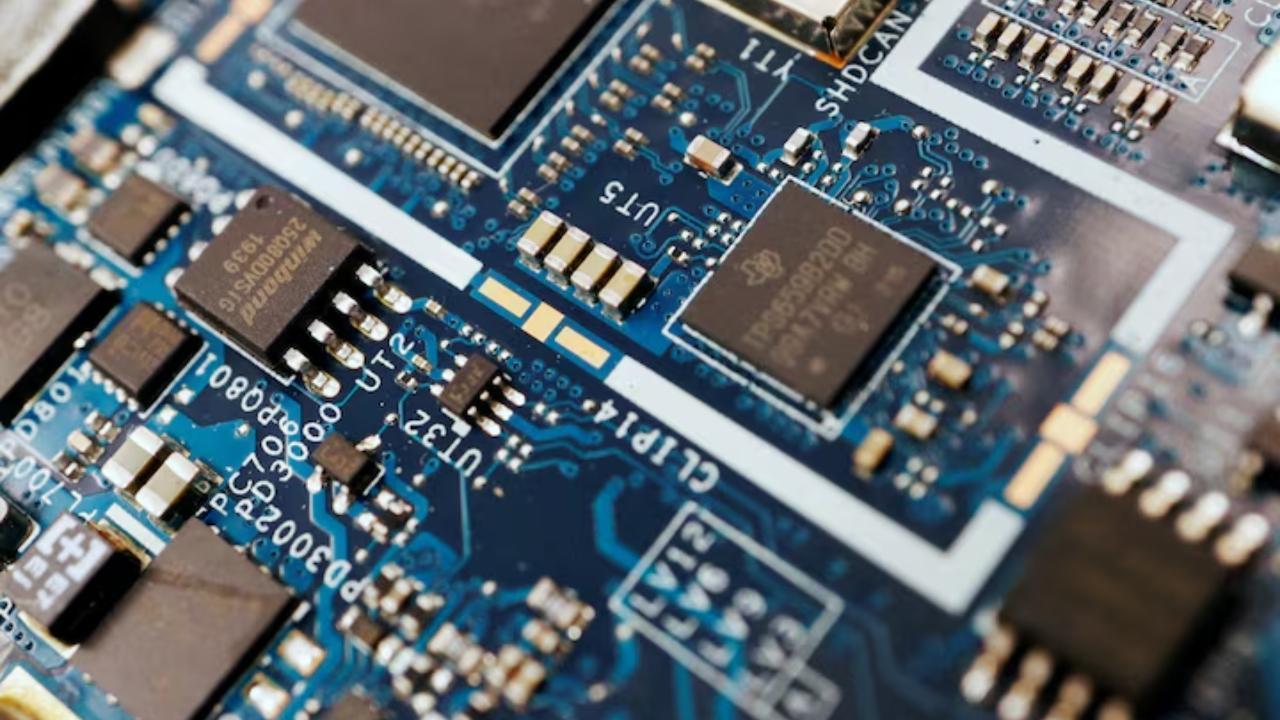 G42 Seeks Diverse Chip Suppliers for UAE-US AI Campus