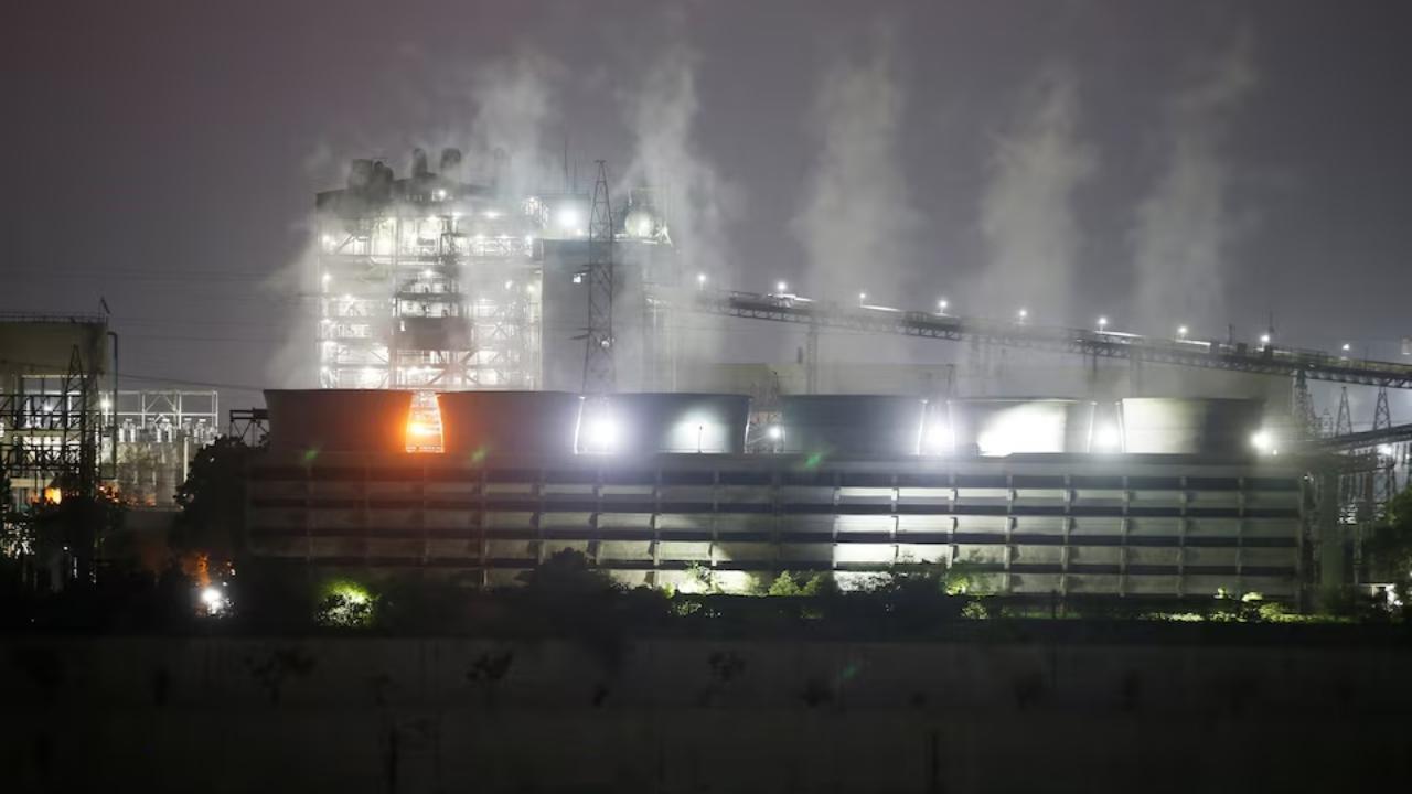 India to trial batteries at coal plants for steady power supply