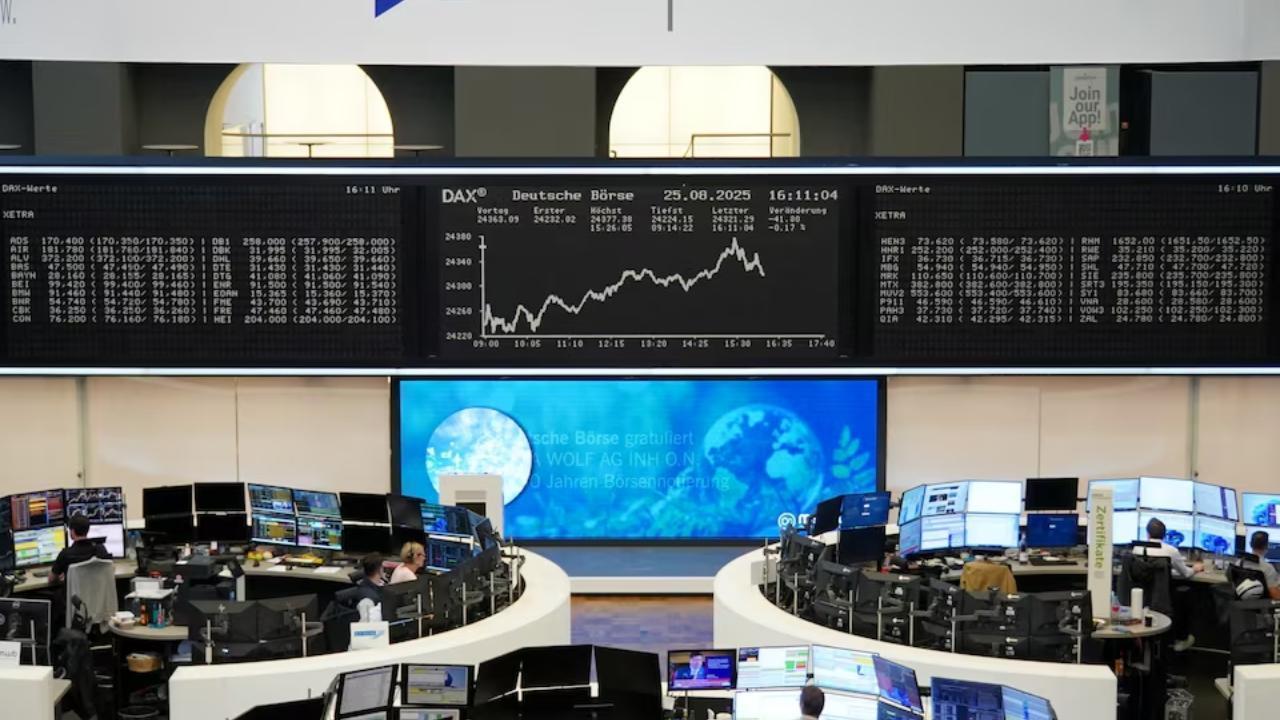 Global Markets Update: Stocks Rise, Oil Prices Fall