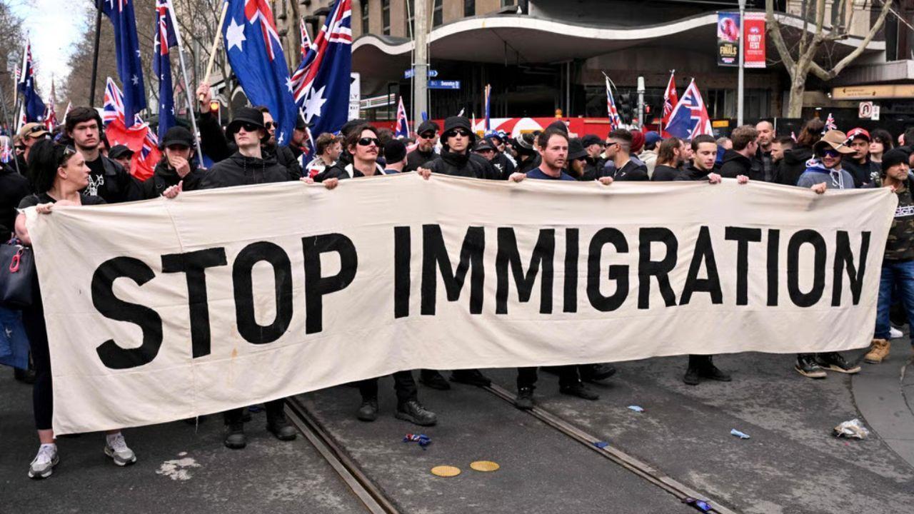 Australia’s Anti-Immigration Rallies Stir Fear Among Chinese Residents Australia’s Anti-Immigration Rallies Stir Fear Among Chinese Residents