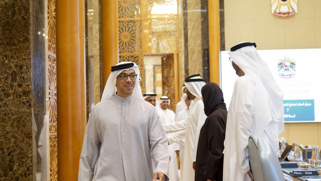 UAE Ministerial Council Reviews Policies to Boost Growth UAE Ministerial Council Reviews Policies to Boost Growth