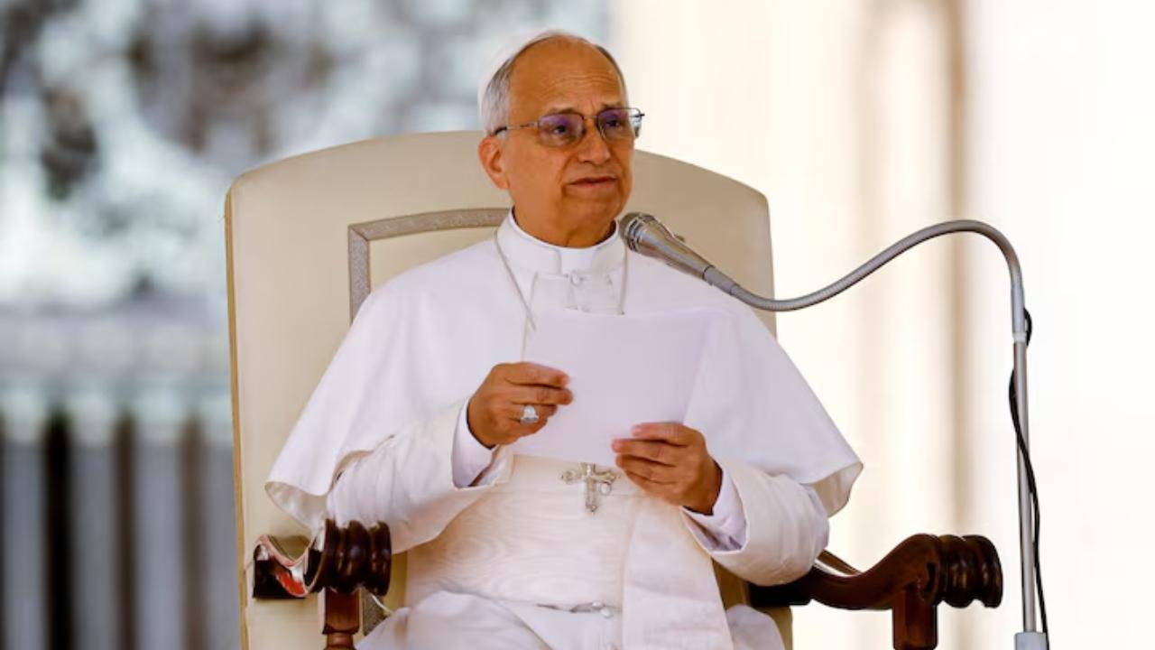 Pope Leo Hopes Hamas Will Accept Trump's Gaza Peace Plan