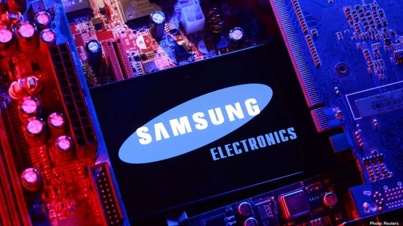 Samsung and SK Hynix Stocks Rise Sharply After OpenAI Partnership Samsung and SK Hynix Stocks Rise Sharply After OpenAI Partnership