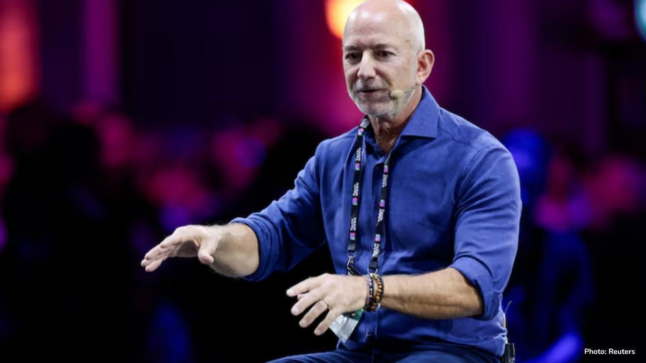 Jeff Bezos Envisions Space-Based Data Centres in 10–20 Years Jeff Bezos Envisions Space-Based Data Centres in 10–20 Years