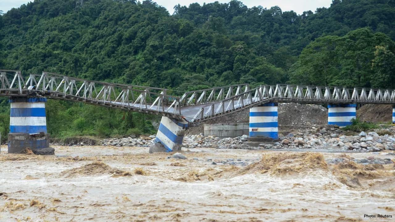 Heavy Rains Cause Floods and Landslides in Darjeeling, India Heavy Rains Cause Floods and Landslides in Darjeeling, India