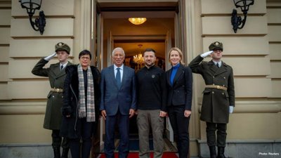 Ukraine's EU Journey Faces Challenges Amid Hungary's Opposition