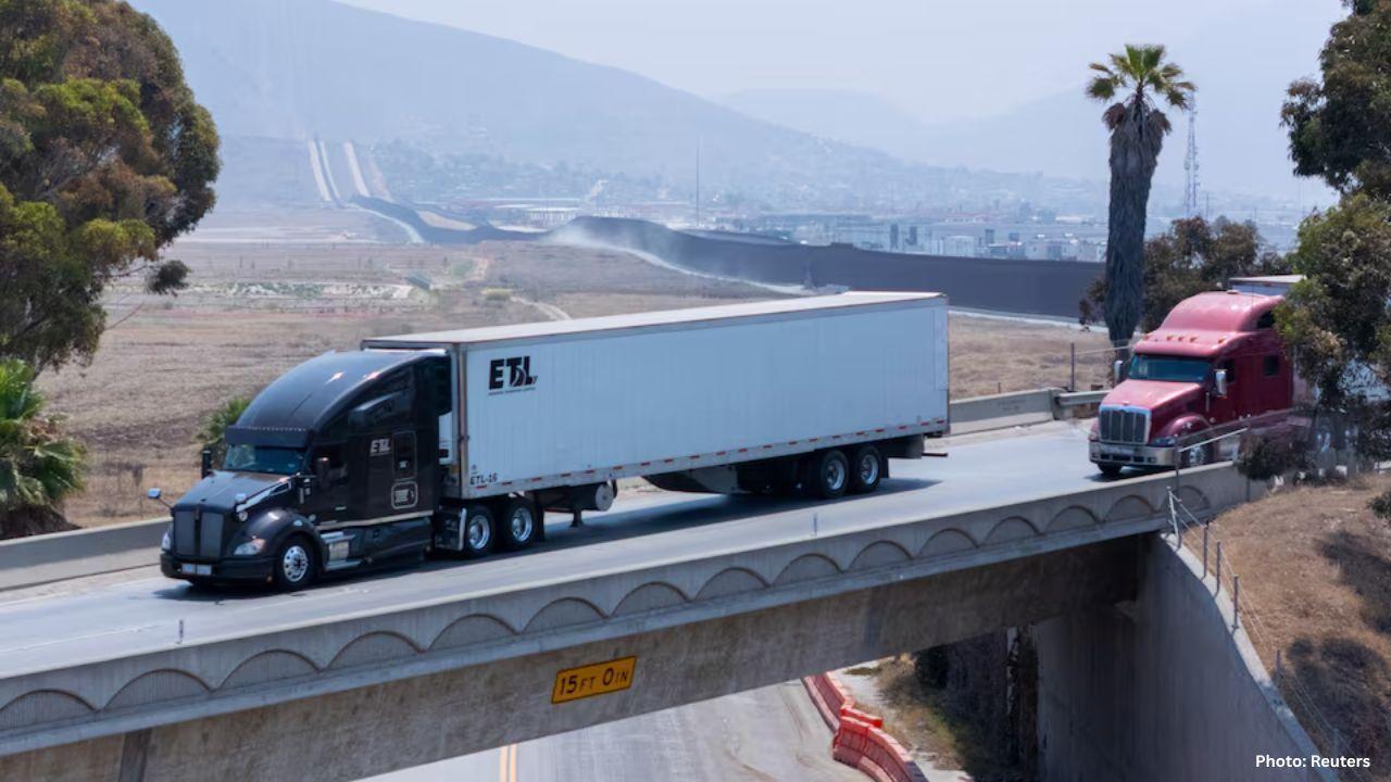 Trump Imposes 25% Tariff on Imported Heavy Trucks Starting Nov 1 Trump Imposes 25% Tariff on Imported Heavy Trucks Starting Nov 1