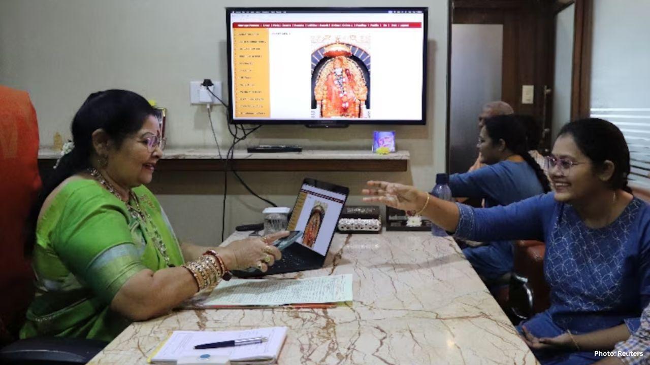 US Visa No Longer a Passport to Love for Indians After Trump H-1B Squeeze US Visa No Longer a Passport to Love for Indians After Trump H-1B Squeeze