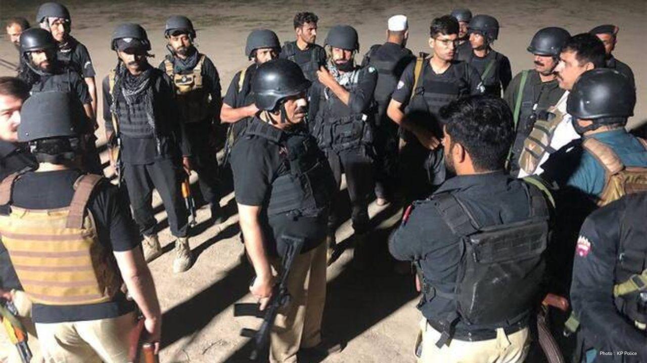 Militant Attack on Pakistan Police Training Center Kills Seven Officers