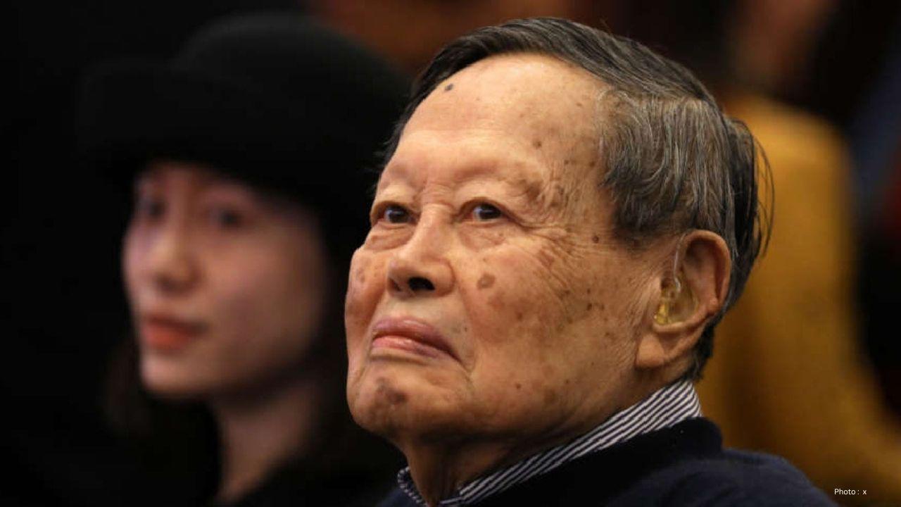 Nobel Prize Winner Chen Ning Yang Dies at 103