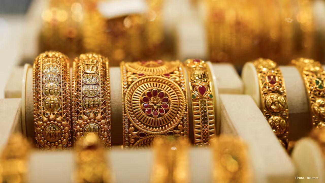 Gold Prices Fall Over 2% as Dollar Strengthens and Investors Take Profits Gold Prices Fall Over 2% as Dollar Strengthens and Investors Take Profits