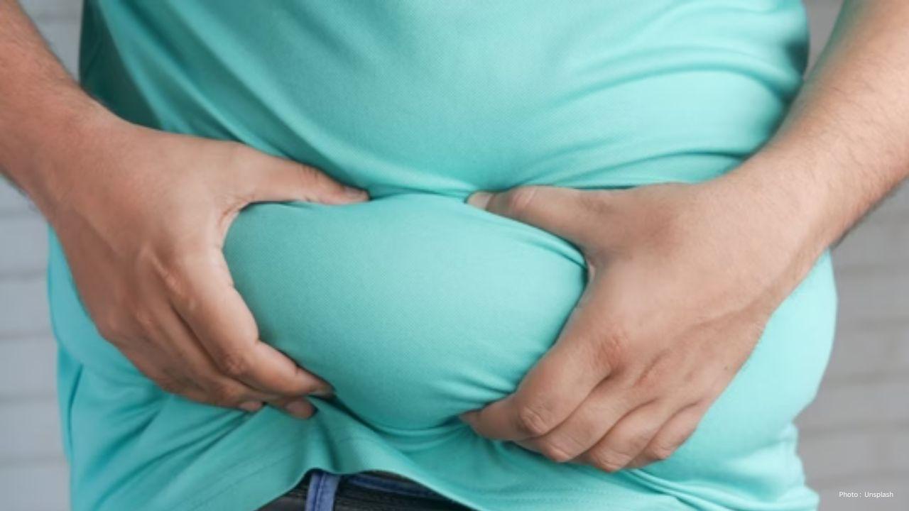 AIIMS-Trained Gastroenterologist Shares 7 Simple Ways to Beat Bloating