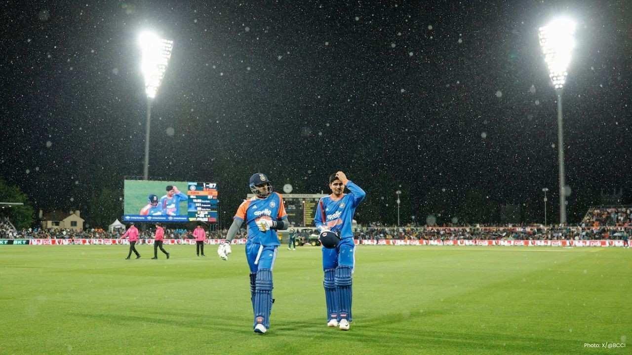 Suryakumar, Gill Lead Before Rain Ends Canberra T20 Early Suryakumar, Gill Lead Before Rain Ends Canberra T20 Early