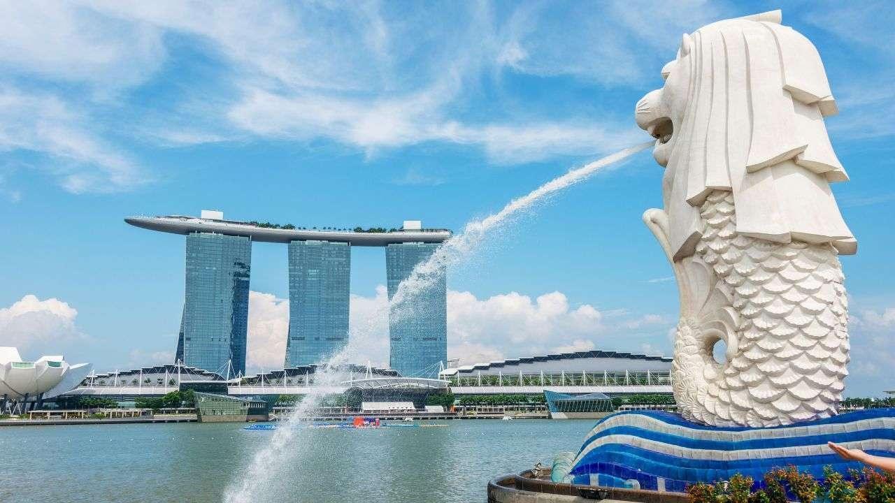 Top 10 Places to Visit in Singapore for First-Time Travelers
