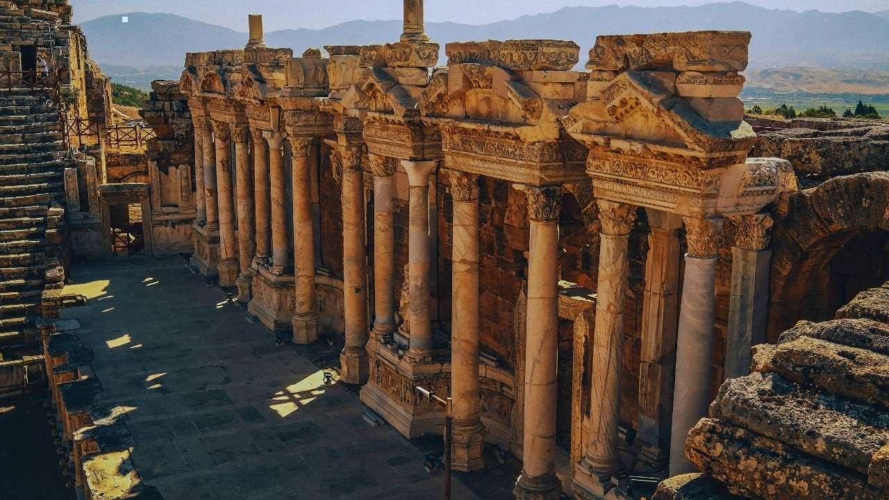 Historical Tourism Boom: Why Heritage Sites Are Attracting New Crowds