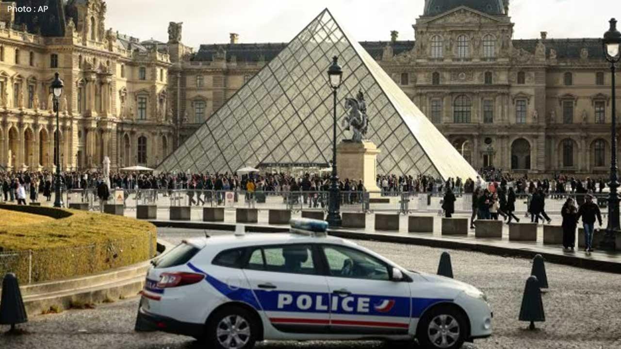 Two Held in Paris as Hunt Continues Over $102M Louvre Jewel Theft