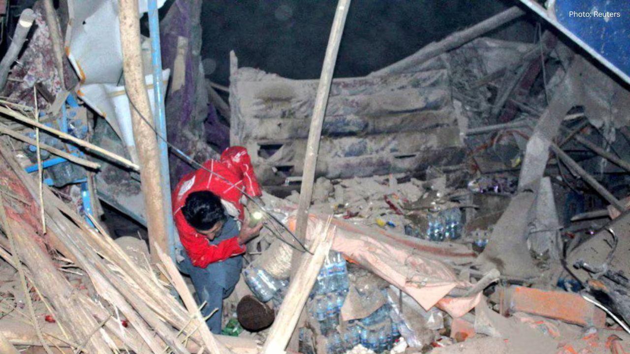 Powerful Earthquake Strikes Northern Afghanistan, Killing at Least 10 and Injuring Hundreds