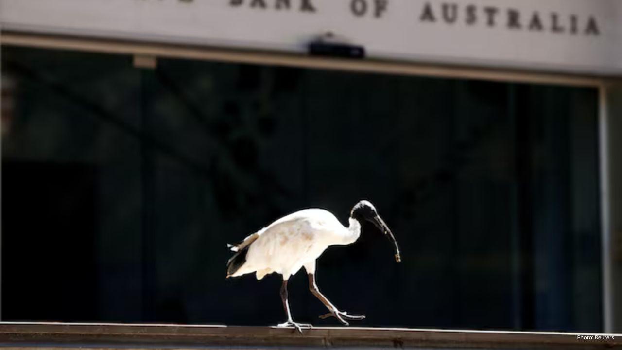 Australia’s Central Bank Holds Interest Rates Steady, Signals End of Rate Cuts