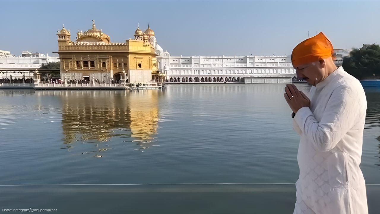 Anupam Kher Pays Homage at Amritsar's Golden Temple on Guru Nanak Jayanti