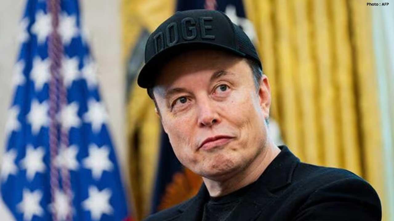 Musk Poised to Become First Trillionaire as Tesla Pay Package Ignites Inequality Debate