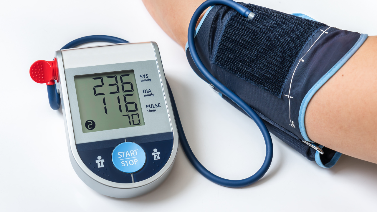 Monitoring Blood Pressure at Home: Top Devices and Expert Guidance for Precise Measurements