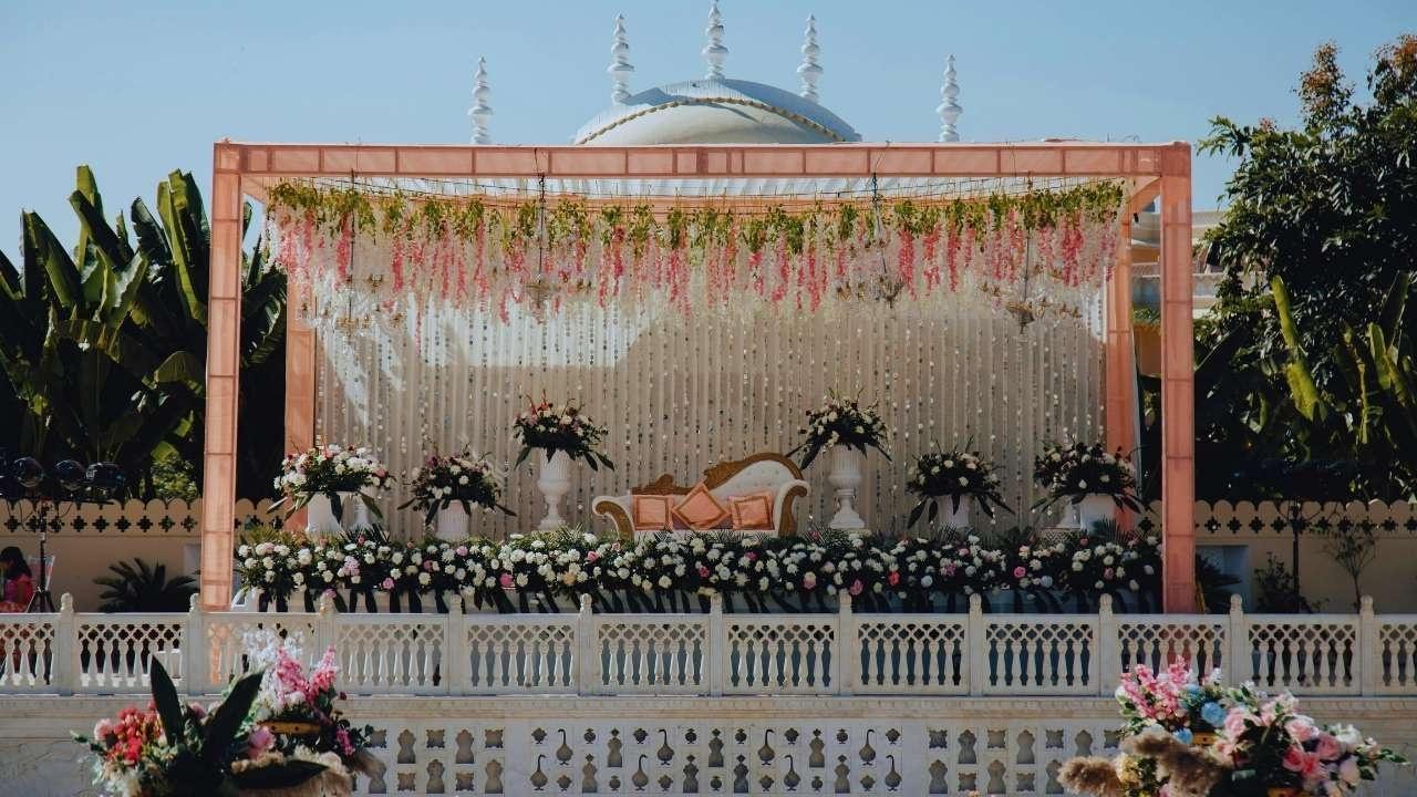 2025 Wedding Innovations: Intimate Celebrations, Sustainable Choices, and Rental Décor