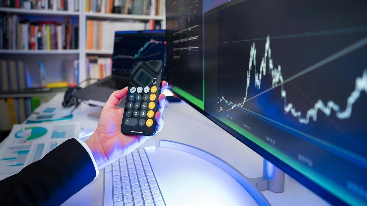 Indian Markets Recover as FIIs Drive Blue-Chip Buying