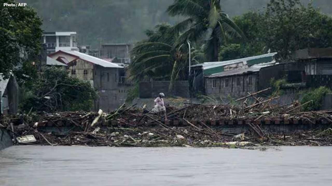 Super Typhoon Fung-Wong Devastates the Philippines, Over a Million Forced to Evacuate
