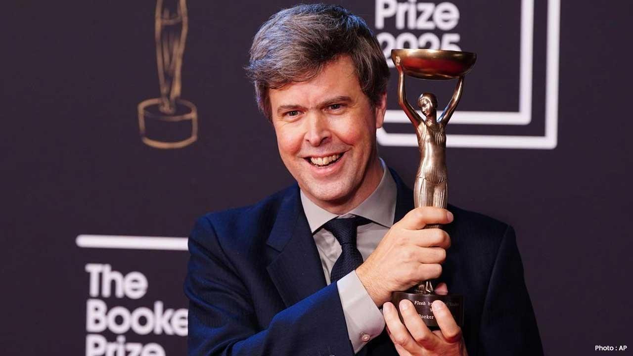David Szalay Awarded 2025 Booker Prize for 'Flesh'