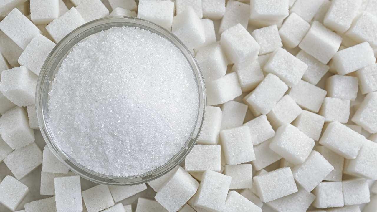 Ultimate 7-Day Sugar Detox: A Beginner's Roadmap to Cutting Out Added Sugar