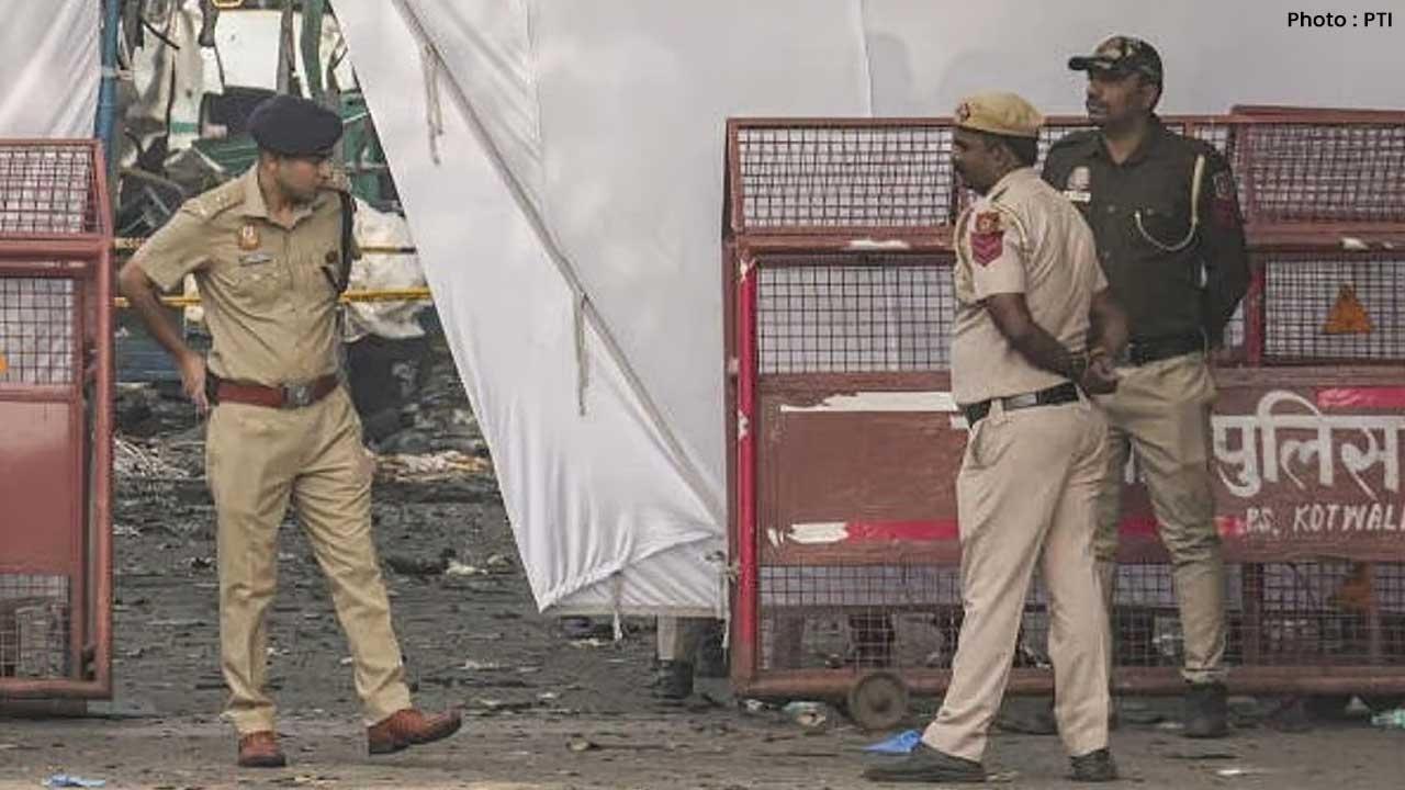 Car Explosion at Delhi's Red Fort Claims Eight Lives as Investigators Explore Links to Kashmir Arrests
