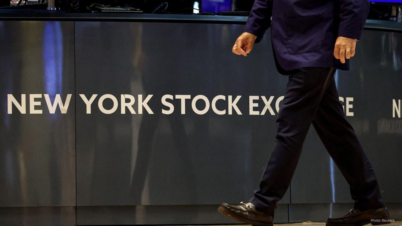 Grayscale Faces 20% Revenue Decline Ahead of NYSE IPO