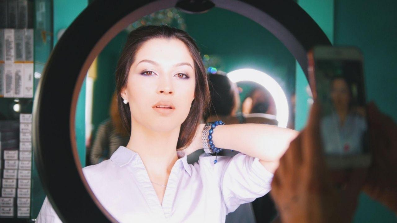 Revolutionizing Skincare: AI-Powered Solutions Tailored Just for You