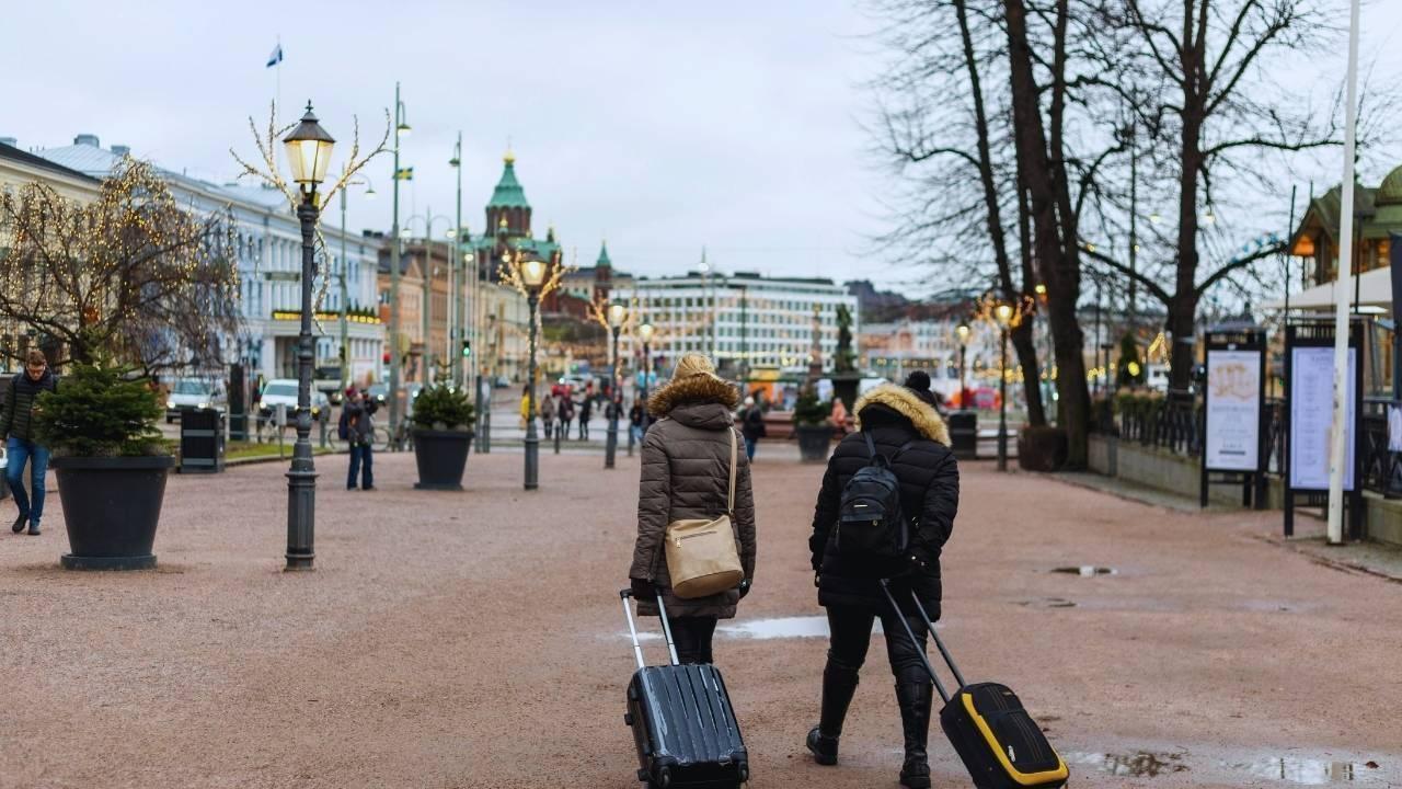 Essential Health Tips for Traveling During Cold and Flu Season