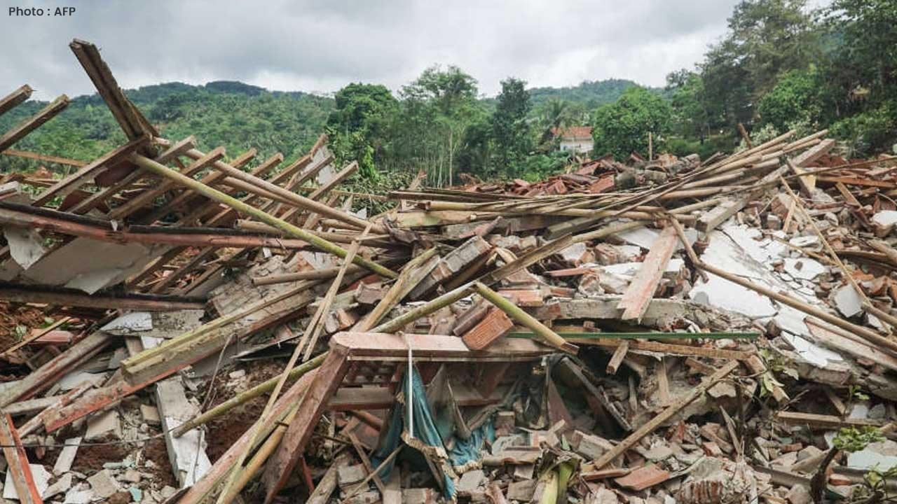 Landslides in Central Java Claim 18 Lives, Search Efforts Ongoing